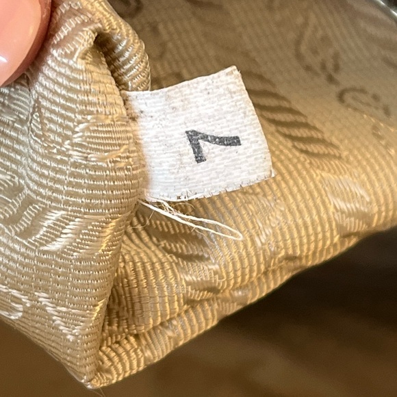 PRADA - Authentic Handbag - Cream - Picture 13 of 17